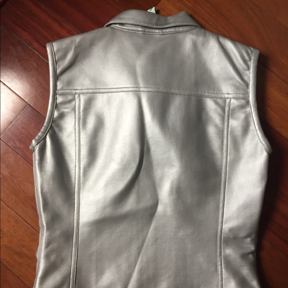 “Pleather” Vest - Picture 2 of 4